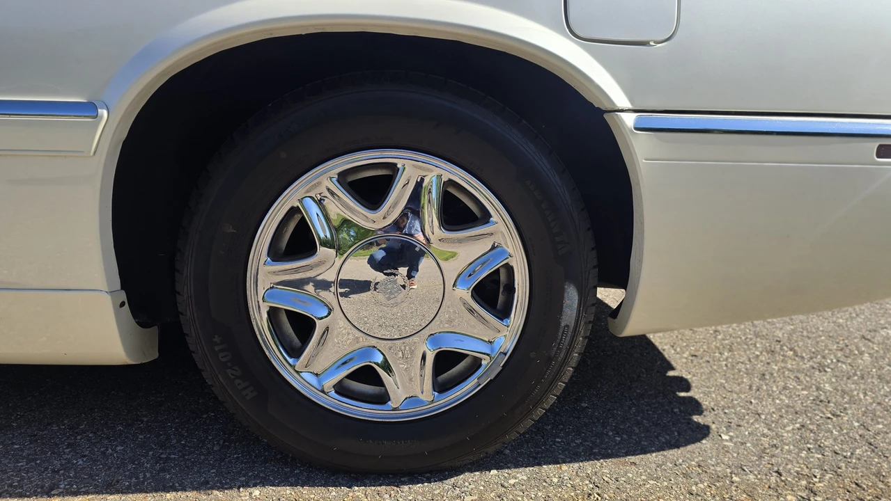 1996 Cadillac Eldorado 12th Gen - Image 26 of 31