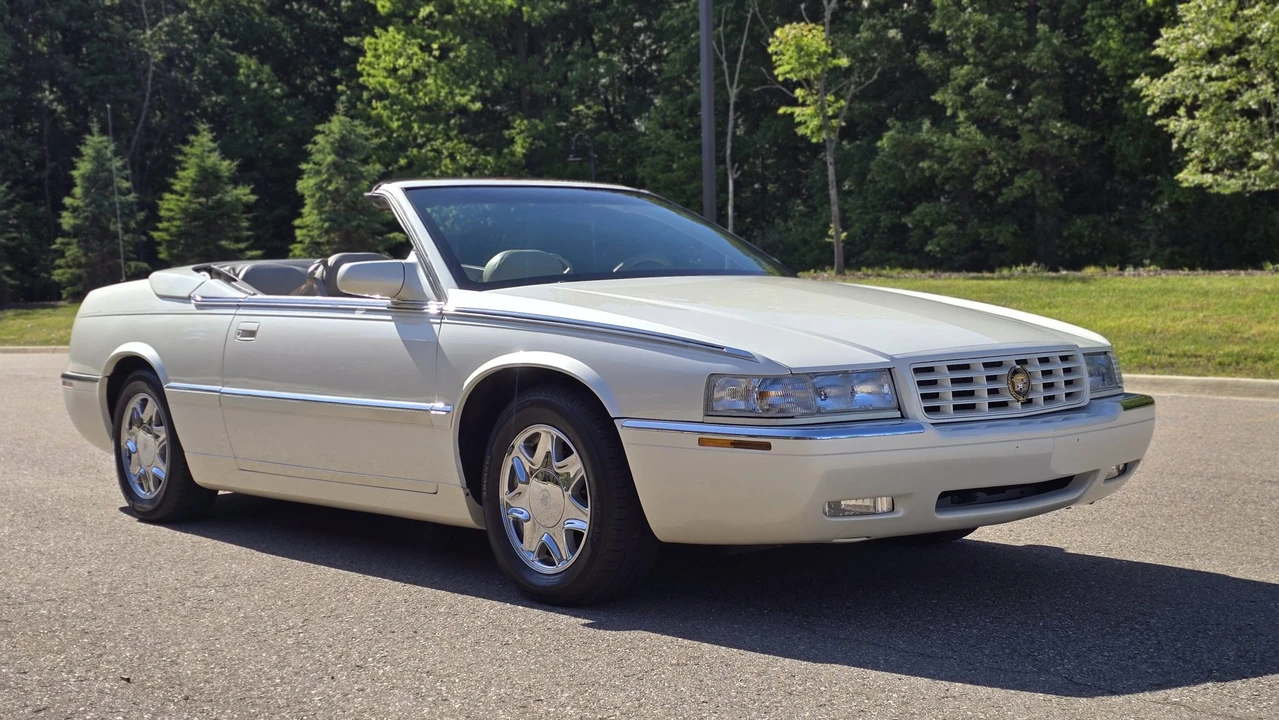 1996 Cadillac Eldorado 12th Gen - Image 2 of 31