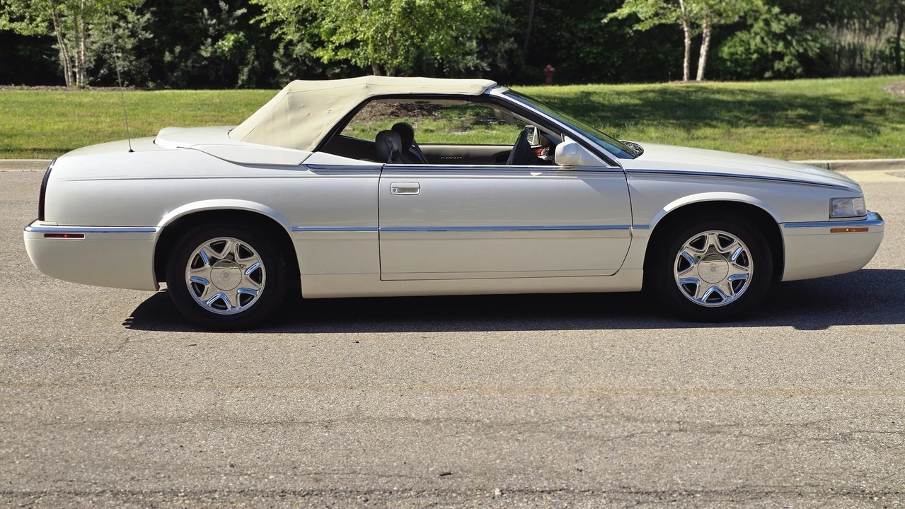 1996 Cadillac Eldorado 12th Gen - Image 18 of 31