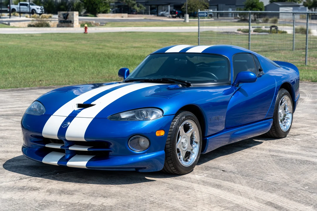 1996 Dodge Viper GTS 2nd Gen - Image 2 of 31