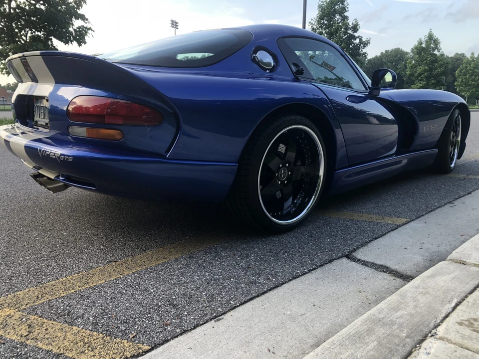 1997 Dodge Viper GTS 2nd Gen - Image 4 of 31