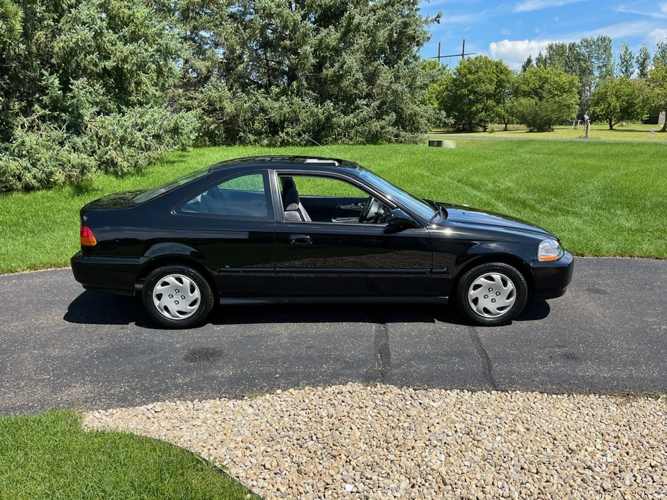 1997 Honda EK Civic - Image 11 of 31