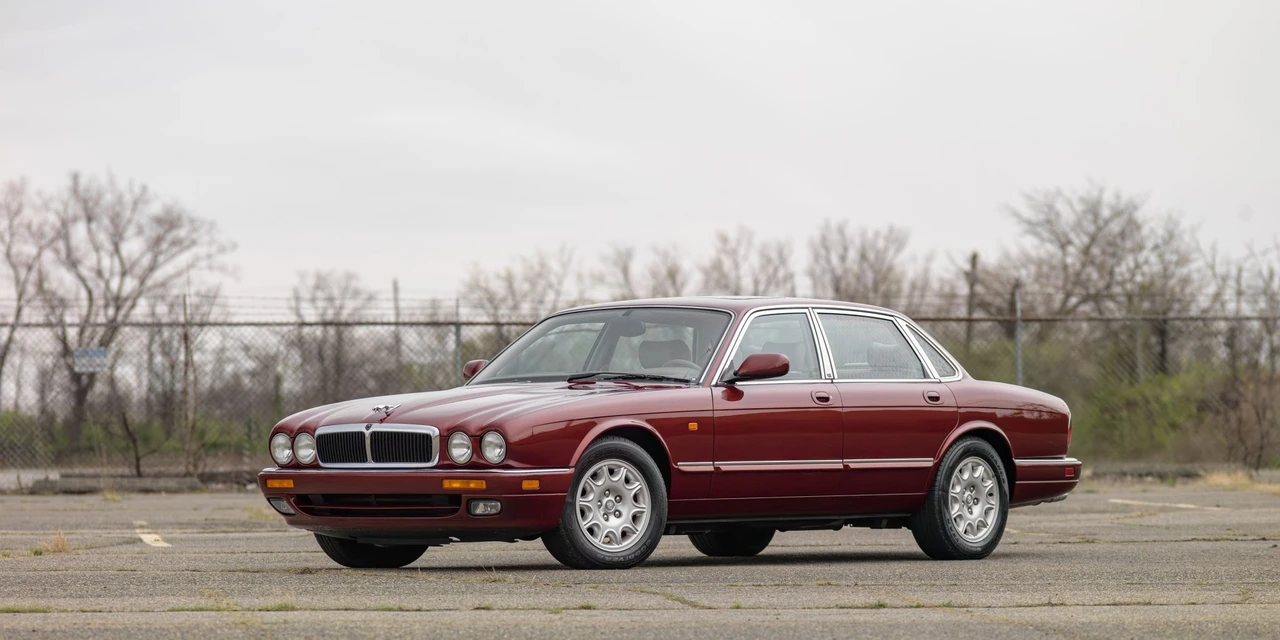 1997 Jaguar X300 XJ - Image 5 of 31