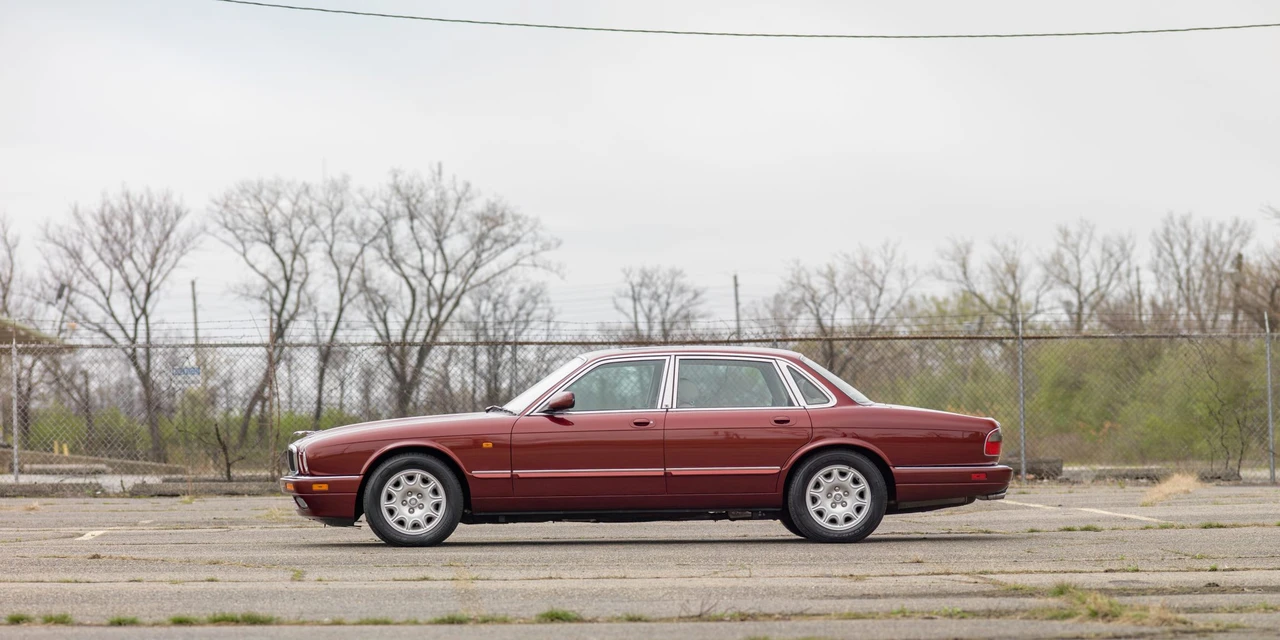 1997 Jaguar X300 XJ - Image 7 of 31