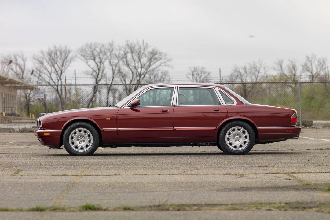 1997 Jaguar X300 XJ - Image 9 of 31
