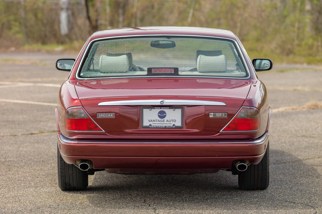 1997 Jaguar X300 XJ - Image 13 of 31
