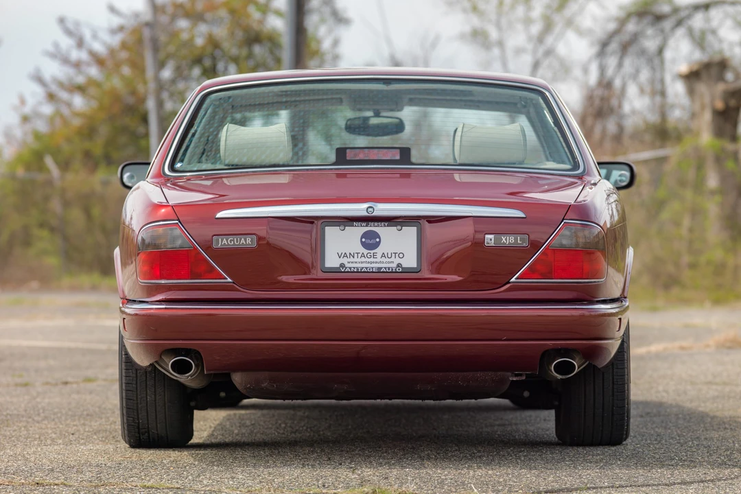 1997 Jaguar X300 XJ - Image 14 of 31