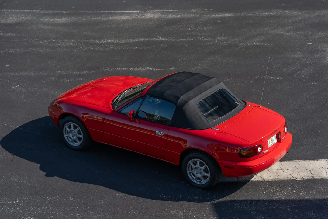 1997 Mazda NA MX-5 Miata - Image 11 of 31