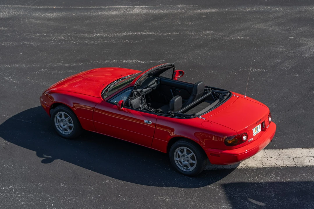 1997 Mazda NA MX-5 Miata - Image 4 of 31