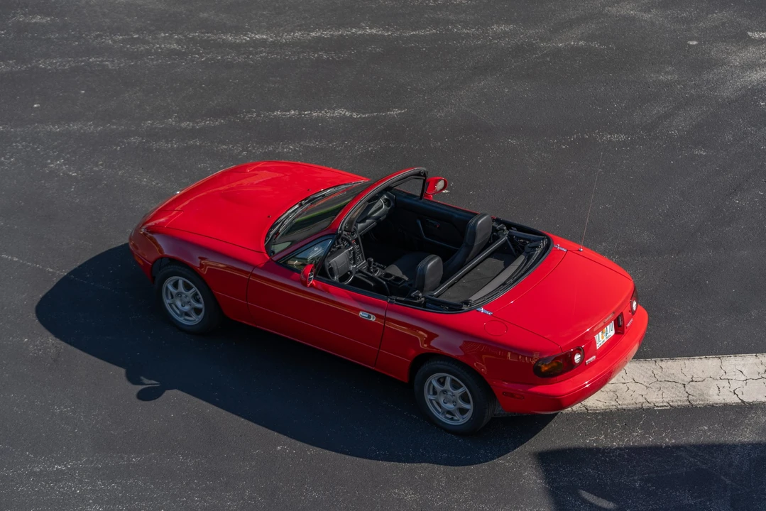 1997 Mazda NA MX-5 Miata - Image 3 of 31