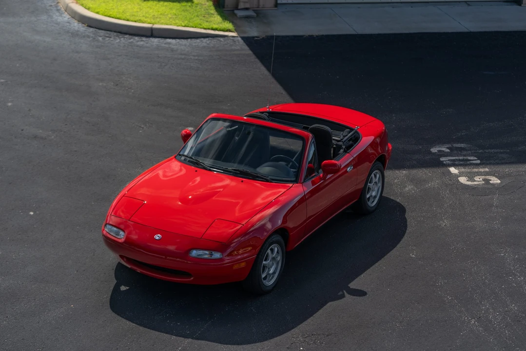 1997 Mazda NA MX-5 Miata - Image 2 of 31