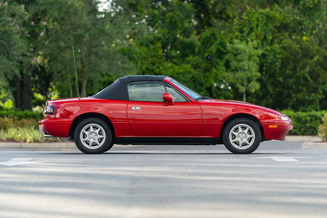 1997 Mazda NA MX-5 Miata - Image 23 of 31