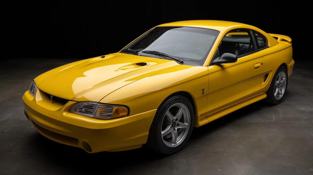 1998 Ford SN95 Mustang Cobra - Image 3 of 31