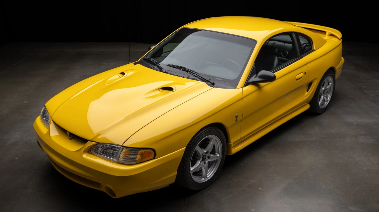 1998 Ford SN95 Mustang Cobra - Image 2 of 31