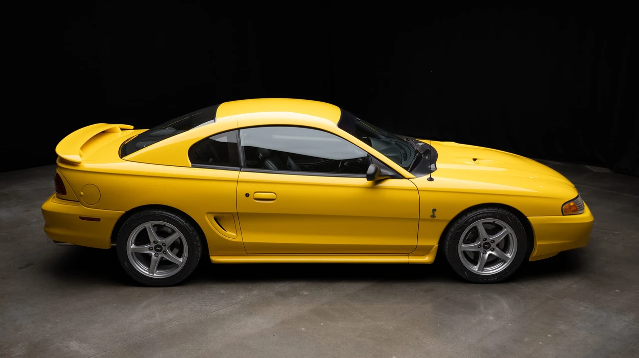 1998 Ford SN95 Mustang Cobra - Image 14 of 31