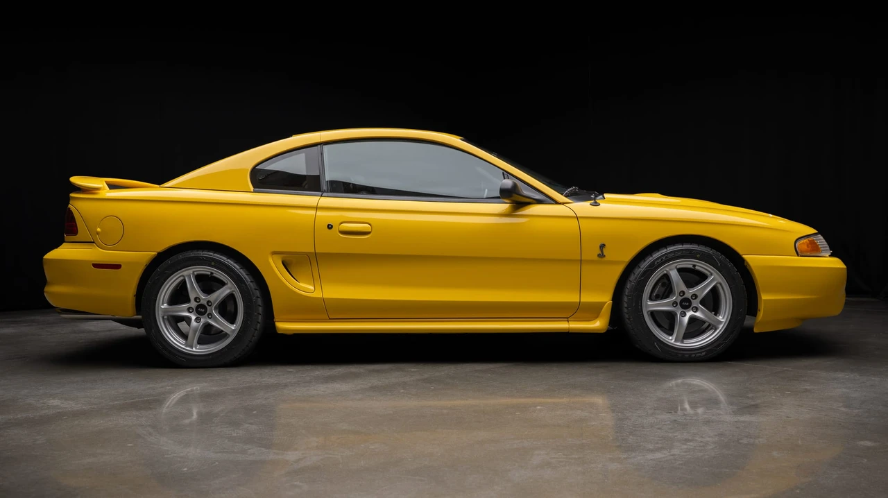 1998 Ford SN95 Mustang Cobra - Image 13 of 31