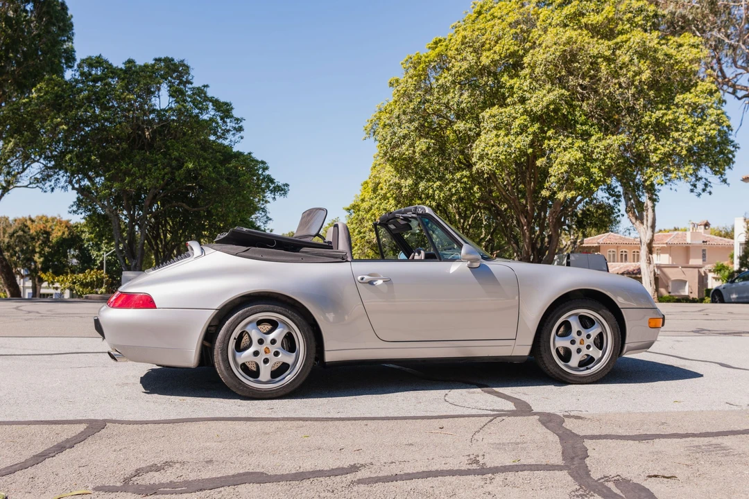 1998 Porsche 993 Carrera - Image 14 of 31