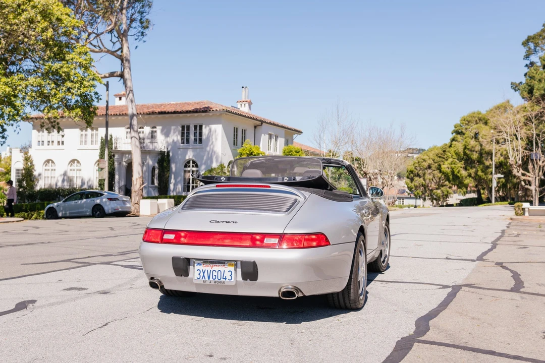 1998 Porsche 993 Carrera - Image 17 of 31