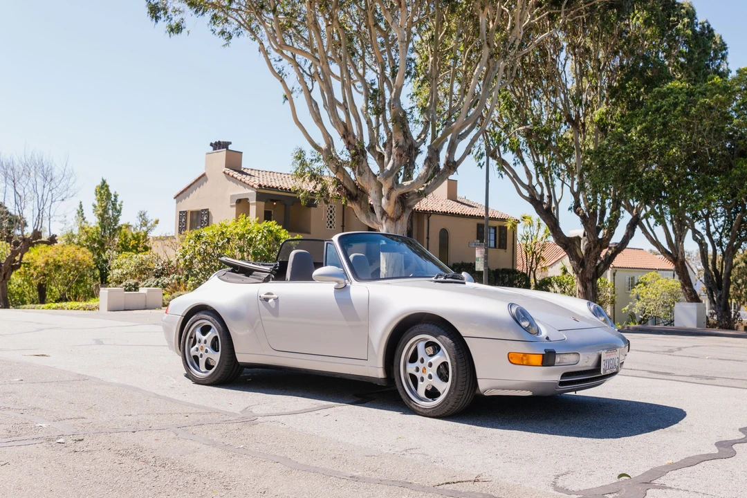 1998 Porsche 993 Carrera - Image 10 of 31