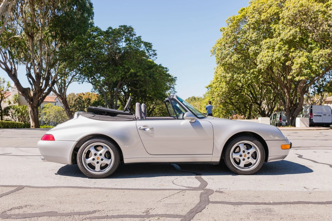 1998 Porsche 993 Carrera - Image 13 of 31
