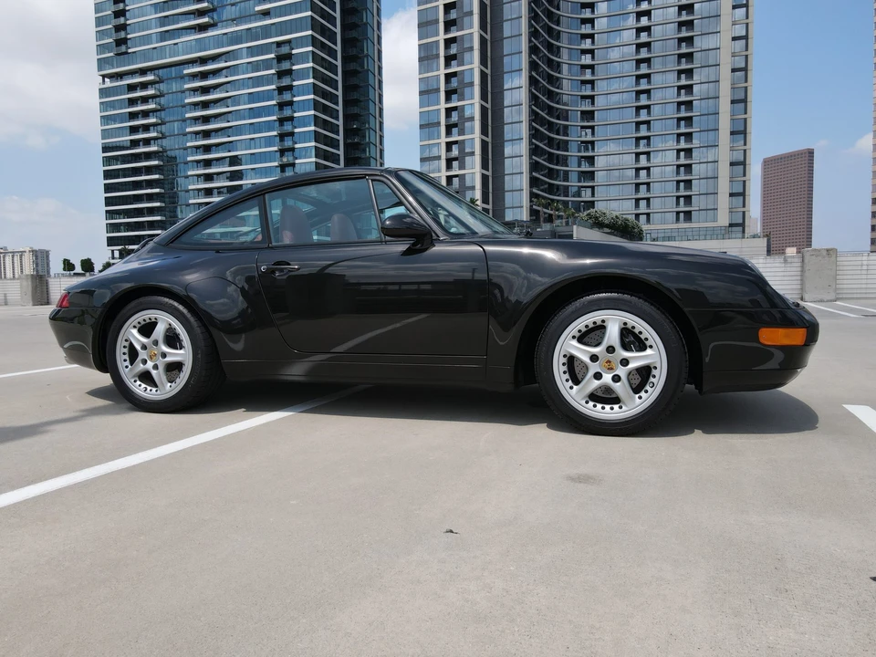 1998 Porsche 993 Carrera - Image 8 of 31