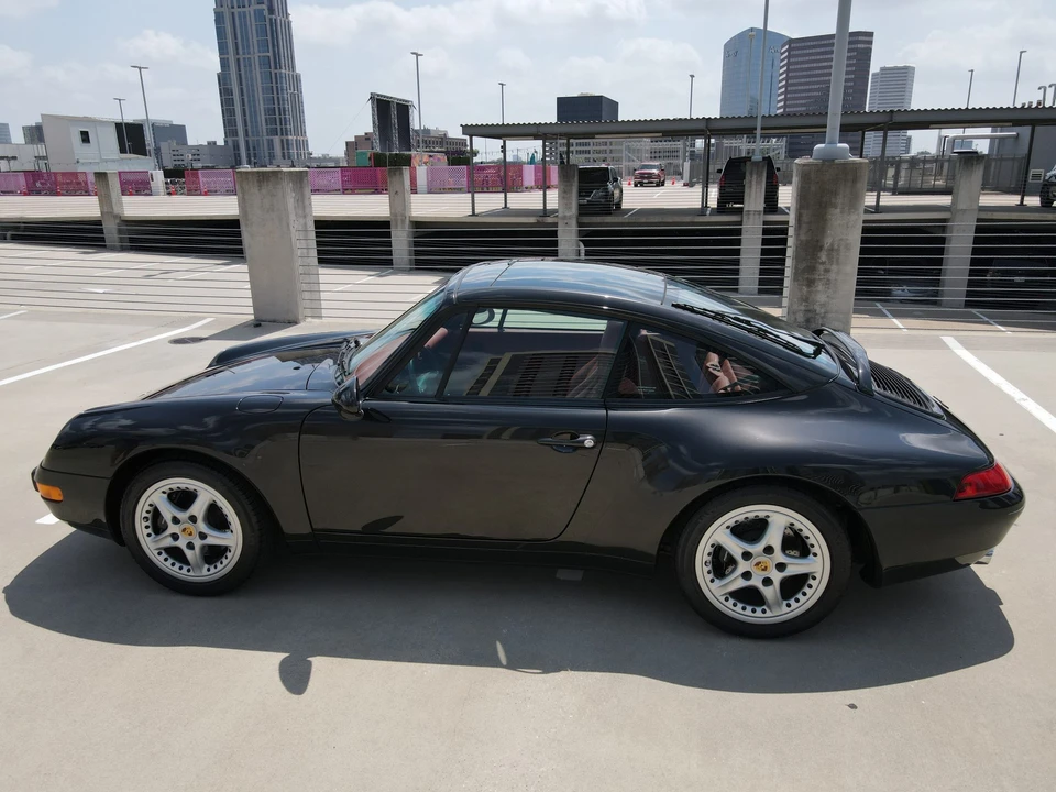 1998 Porsche 993 Carrera - Image 13 of 31