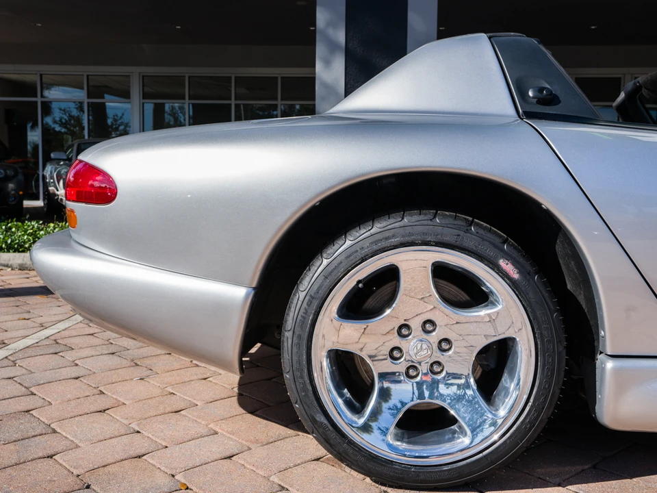 1999 Dodge Viper 2nd Gen - Image 26 of 31
