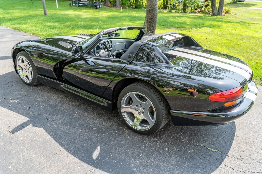 2000 Dodge Viper 2nd Gen - Image 13 of 31