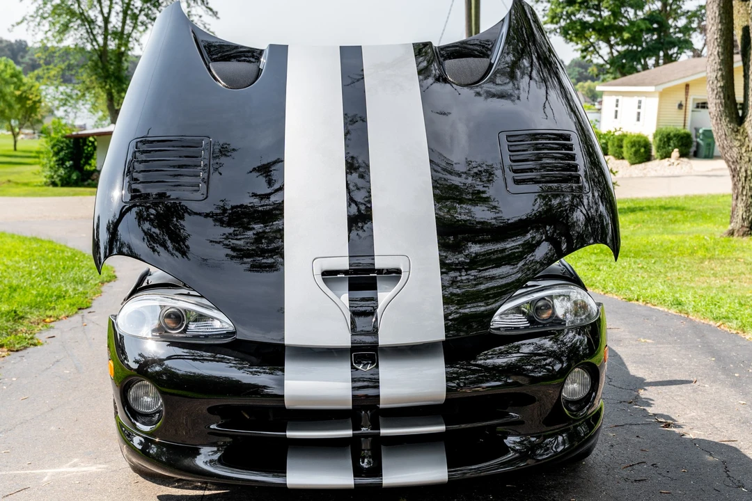 2000 Dodge Viper 2nd Gen - Image 15 of 31