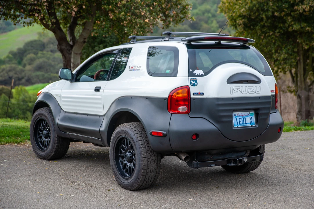 2000 Isuzu VehiCROSS - Image 4 of 31