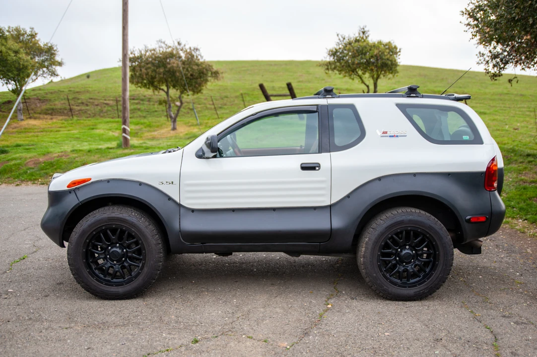 2000 Isuzu VehiCROSS - Image 3 of 31