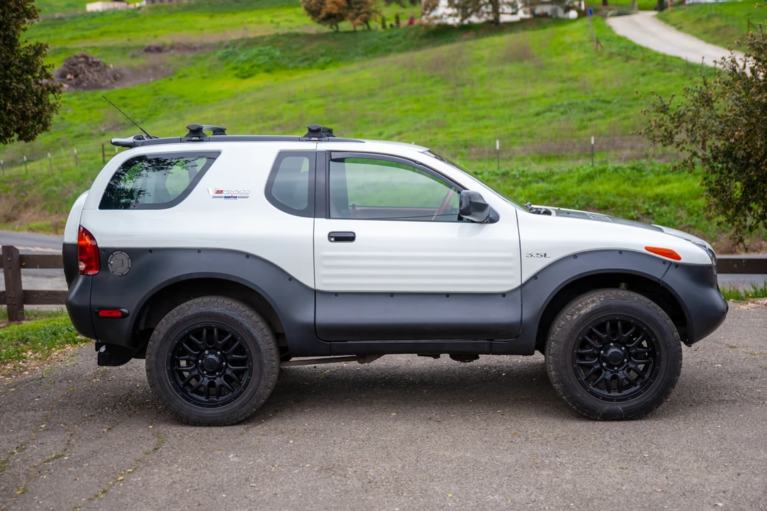 2000 Isuzu VehiCROSS - Image 8 of 31