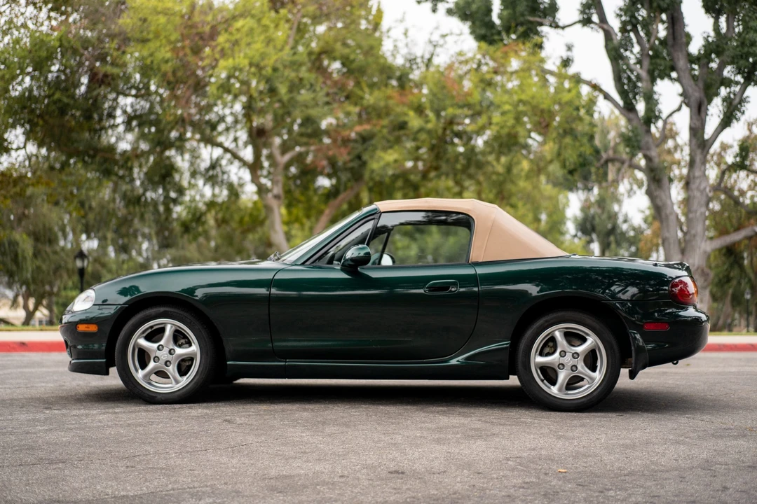 2000 Mazda NB MX-5 Miata - Image 2 of 31