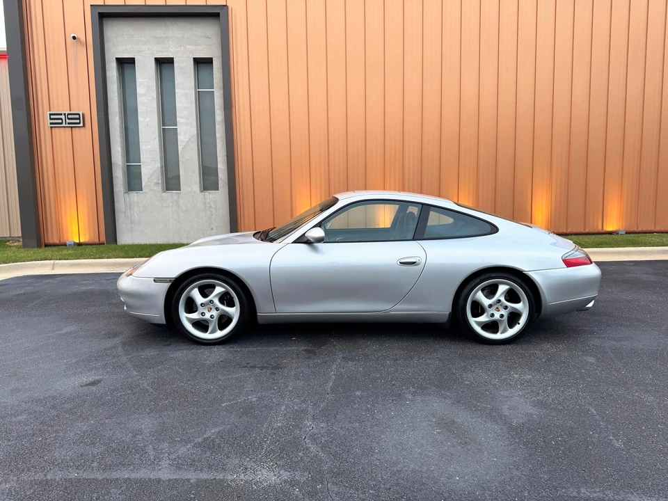 2000 Porsche 996 Carrera - Image 26 of 31