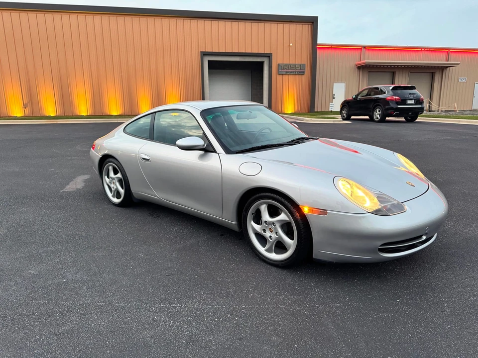 2000 Porsche 996 Carrera - Image 10 of 31