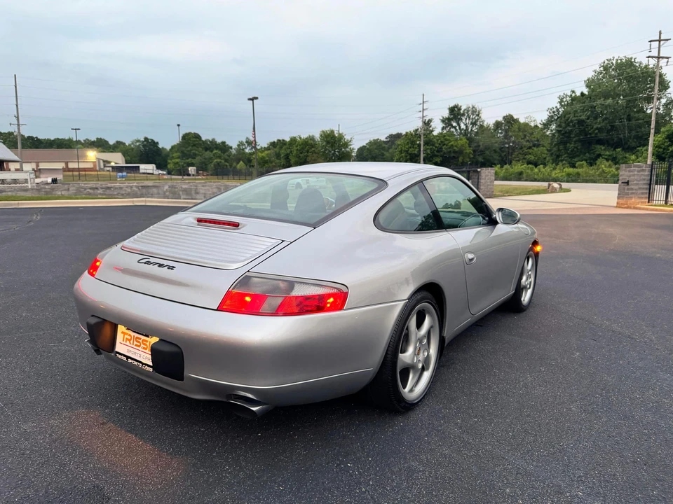 2000 Porsche 996 Carrera - Image 25 of 31
