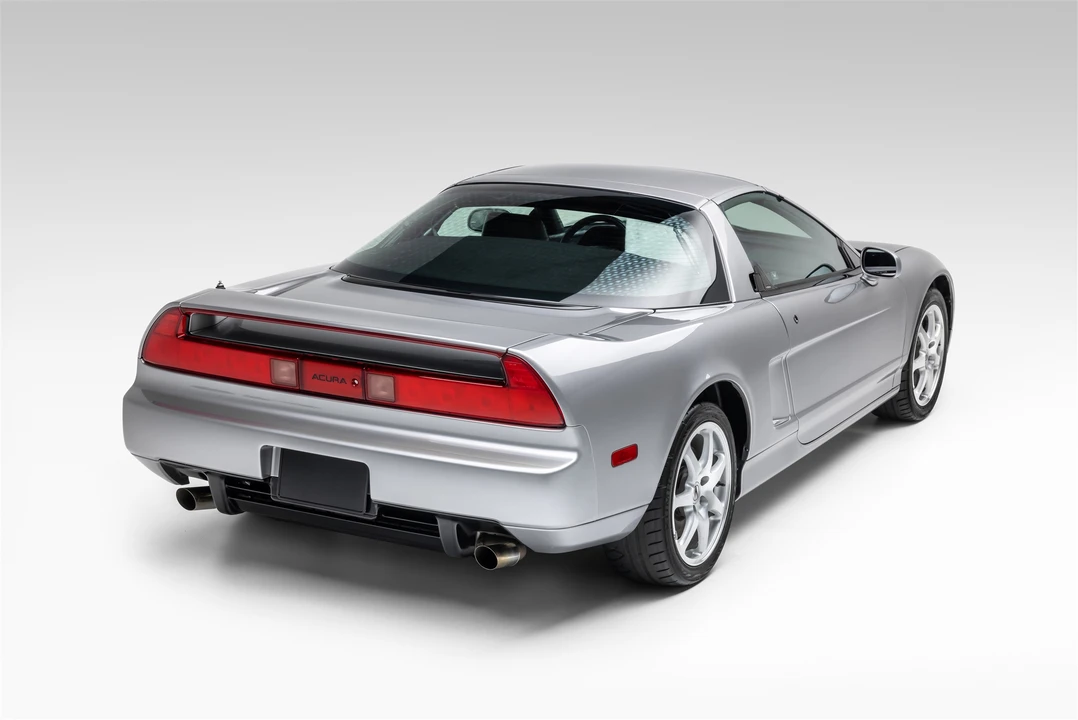2001 Acura NA2 NSX - Image 11 of 31