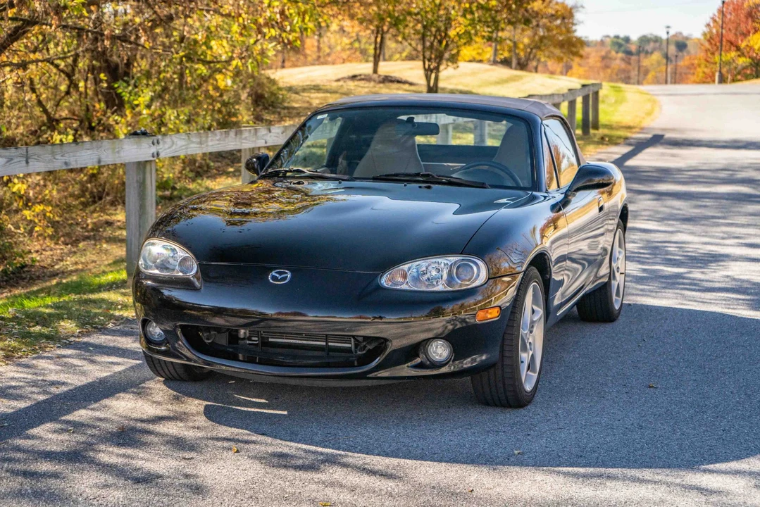 2001 Mazda NB MX-5 Miata - Image 4 of 31
