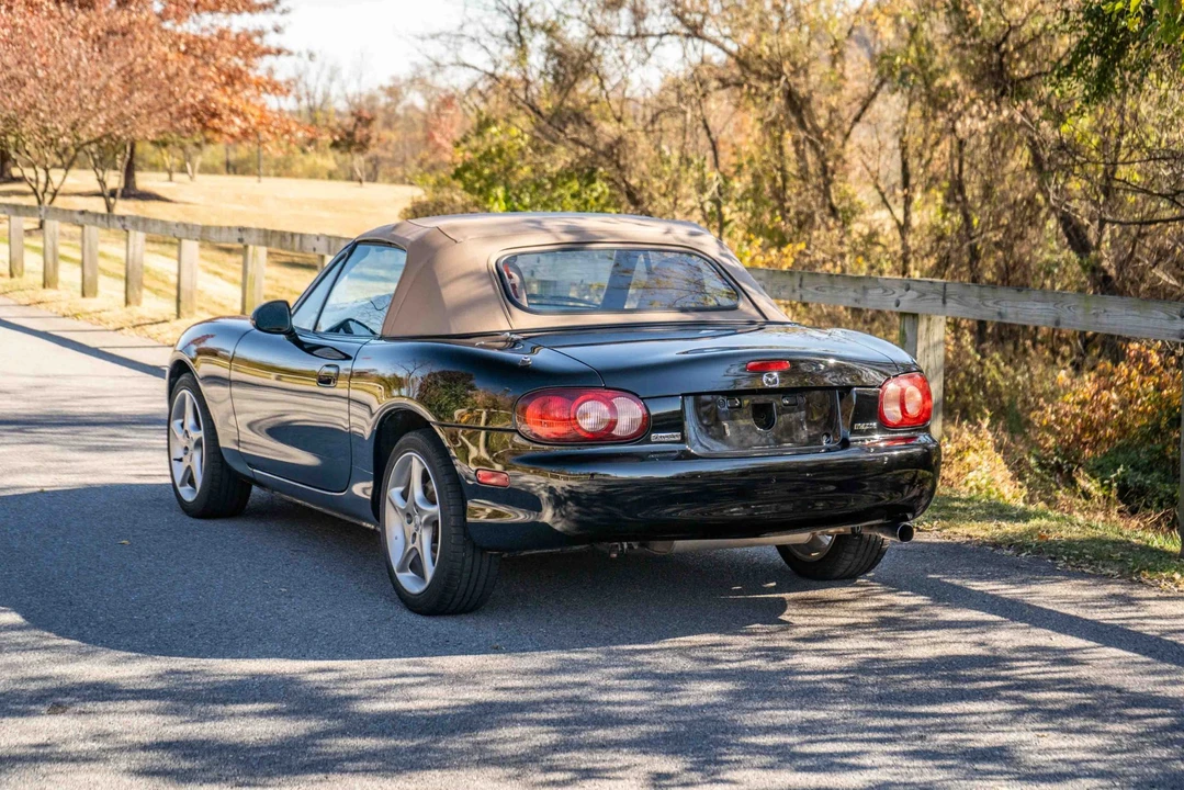 2001 Mazda NB MX-5 Miata - Image 13 of 31