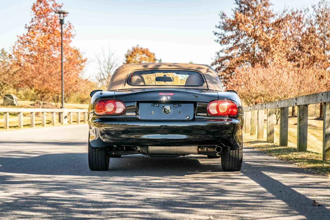 2001 Mazda NB MX-5 Miata - Image 18 of 31