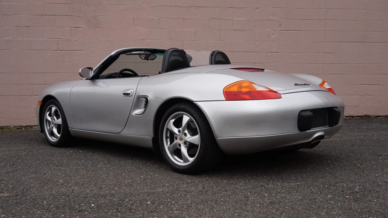 2001 Porsche 986 Boxster - Image 7 of 31