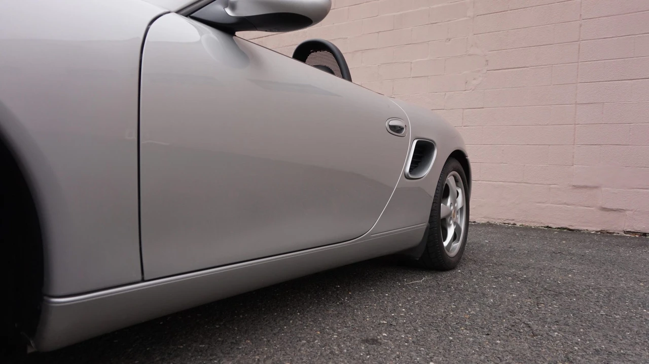 2001 Porsche 986 Boxster - Image 22 of 31