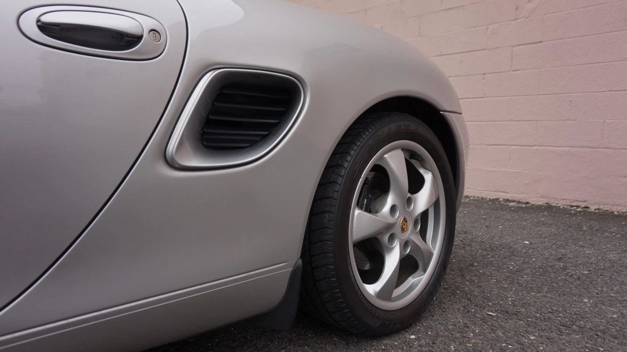 2001 Porsche 986 Boxster - Image 27 of 31