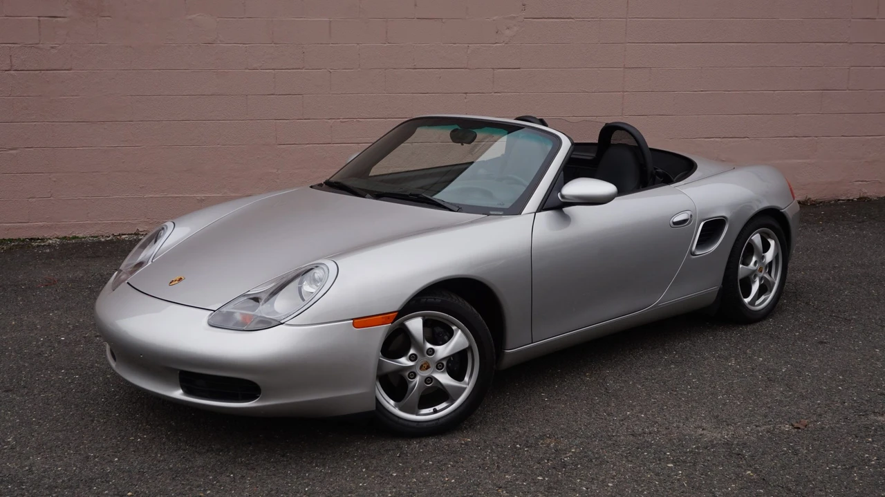 2001 Porsche 986 Boxster - Image 2 of 31