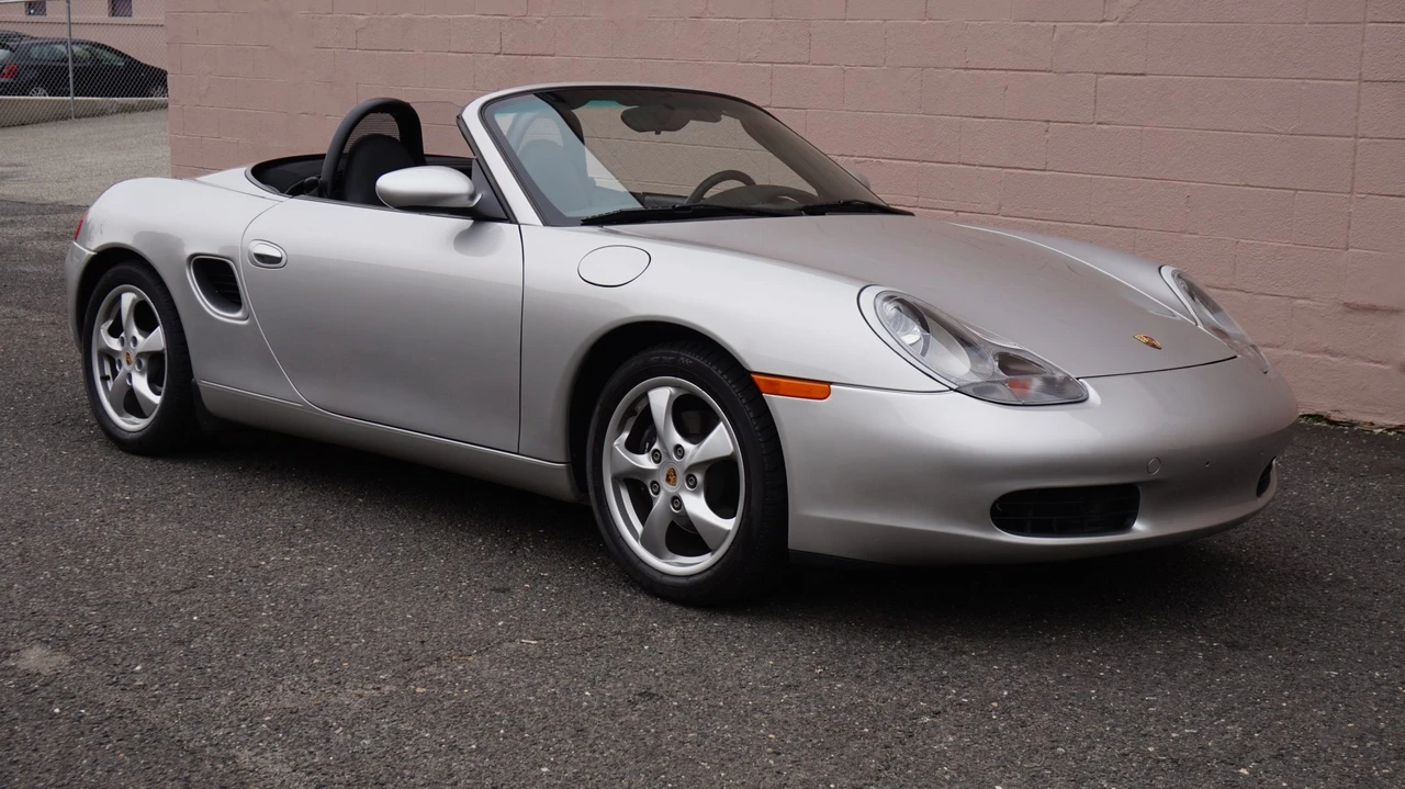 2001 Porsche 986 Boxster - Image 12 of 31