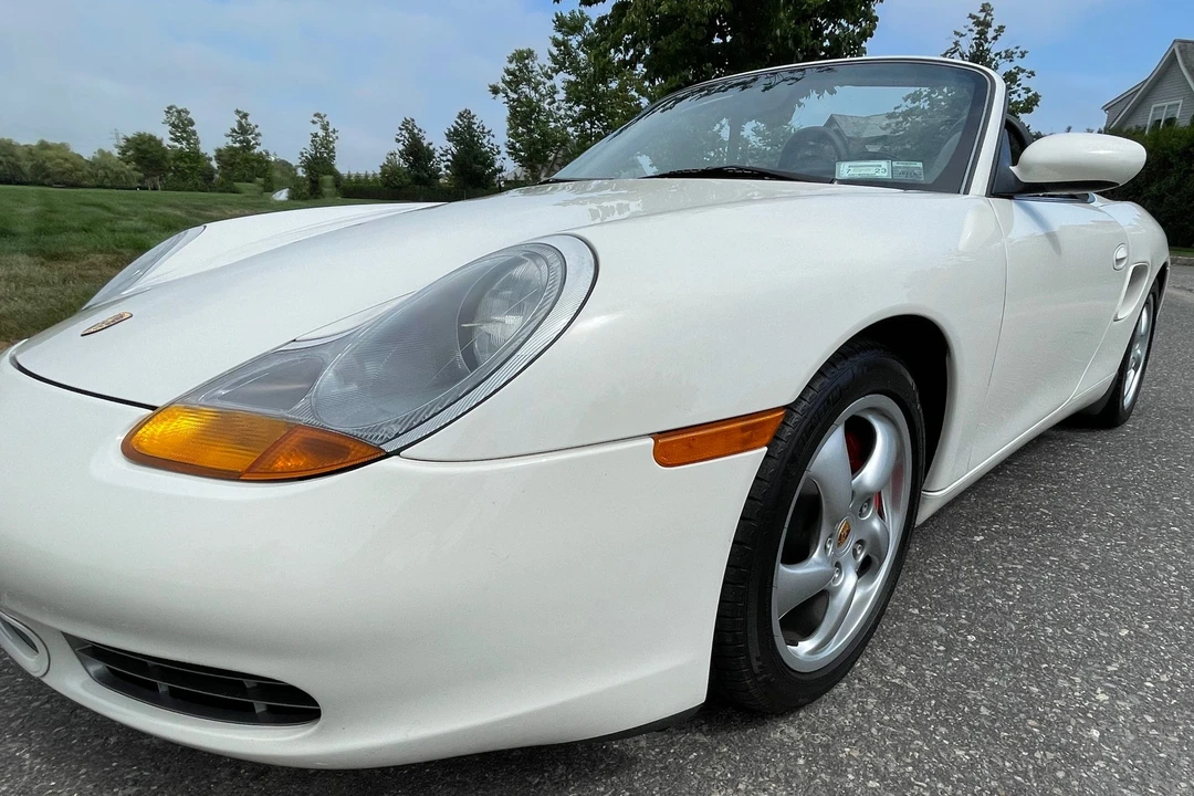 2001 Porsche 986 Boxster S - Image 9 of 31