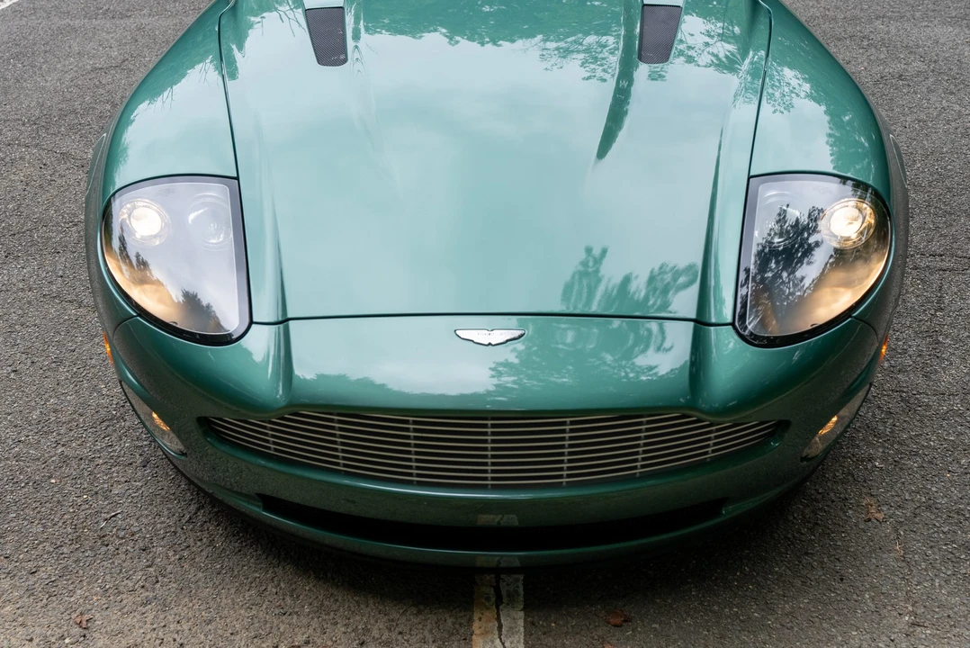 2002 Aston Martin Vanquish 1st Gen - Image 22 of 31