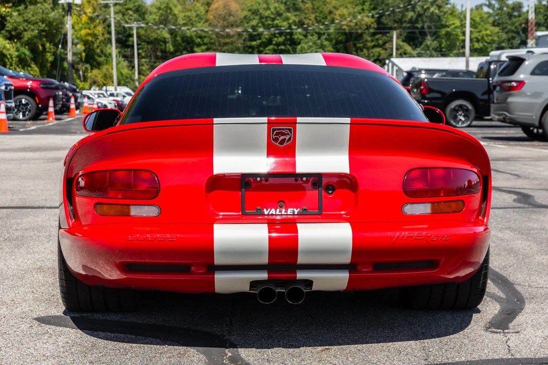 2002 Dodge Viper GTS 2nd Gen - Image 4 of 31