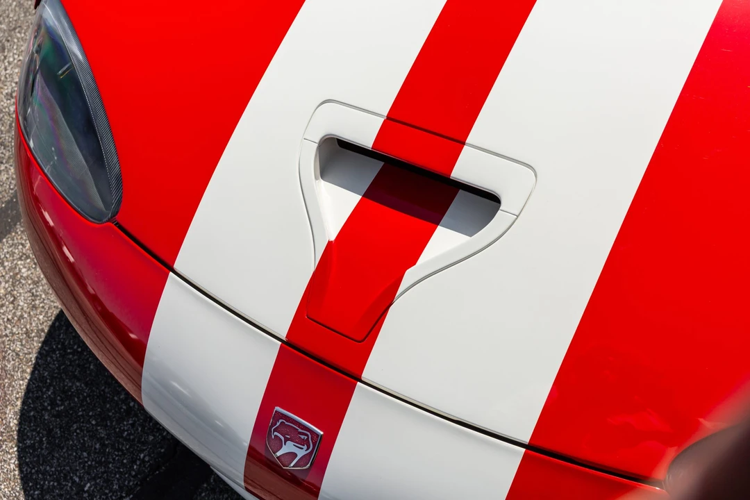 2002 Dodge Viper GTS 2nd Gen - Image 22 of 31