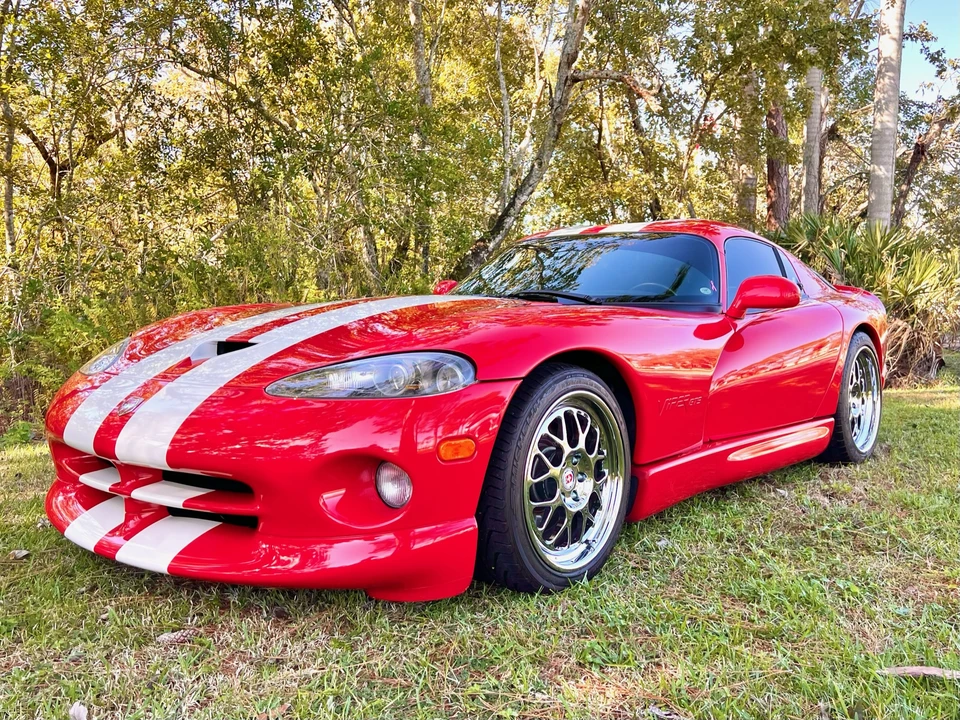 2002 Dodge Viper GTS 2nd Gen - Image 5 of 31